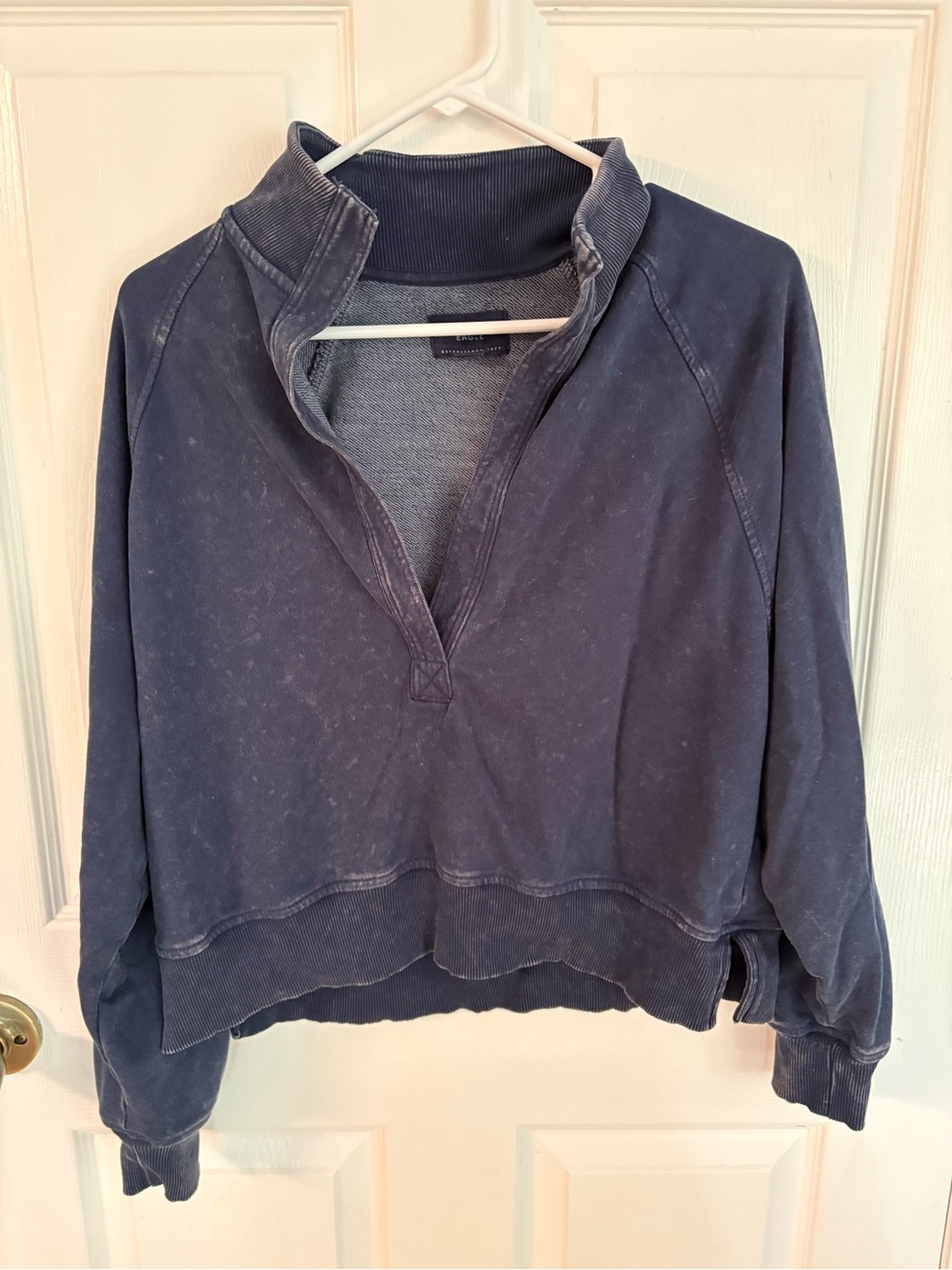 new American Eagle Outfitters Navy Blue Washed Pullover